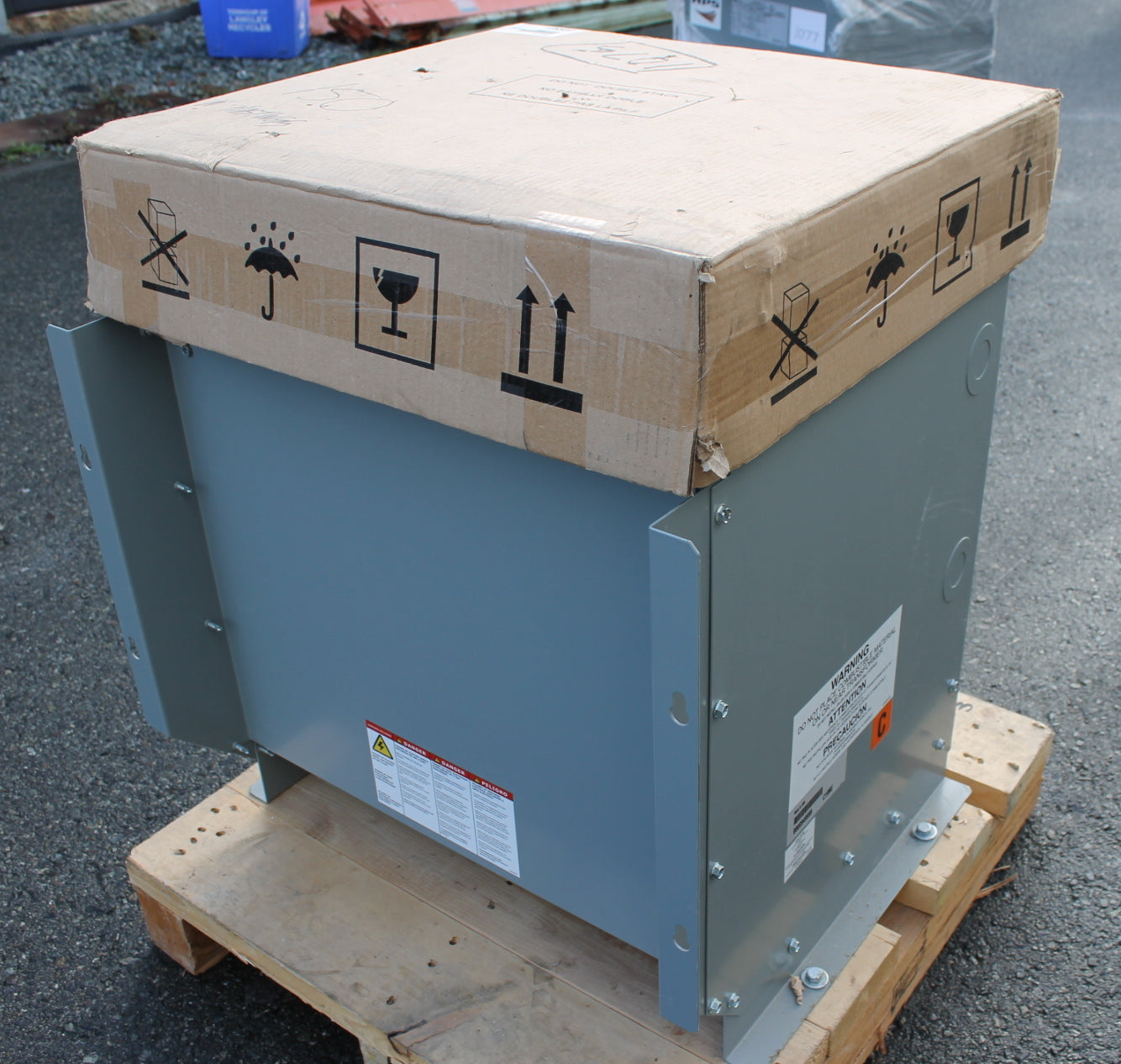 45 kVA HPS New Transformer 600-240/139V Cat No 228501 SKU 1075