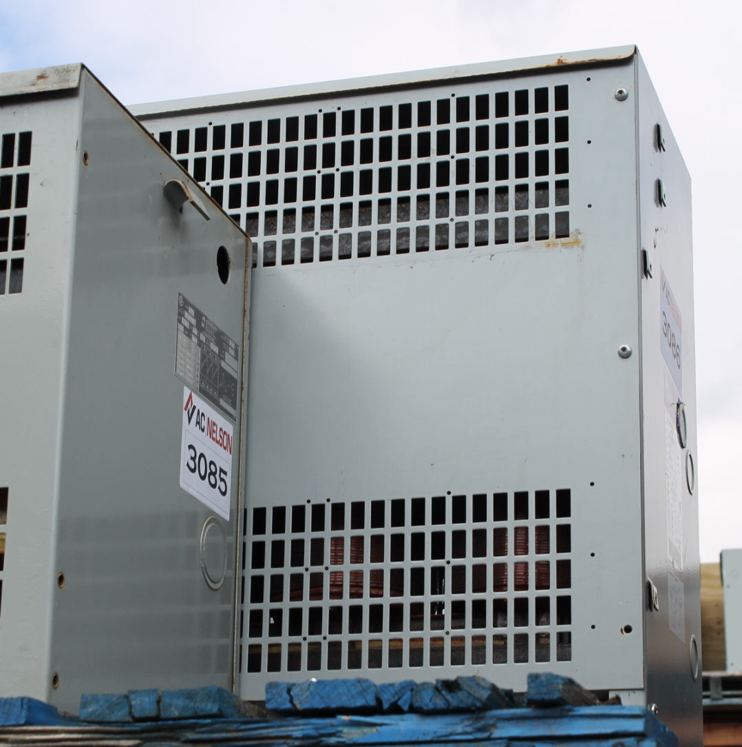 30 kVA SQD Reconditioned Transformer 600-120/208V Cat No C30T79HX SKU 3086