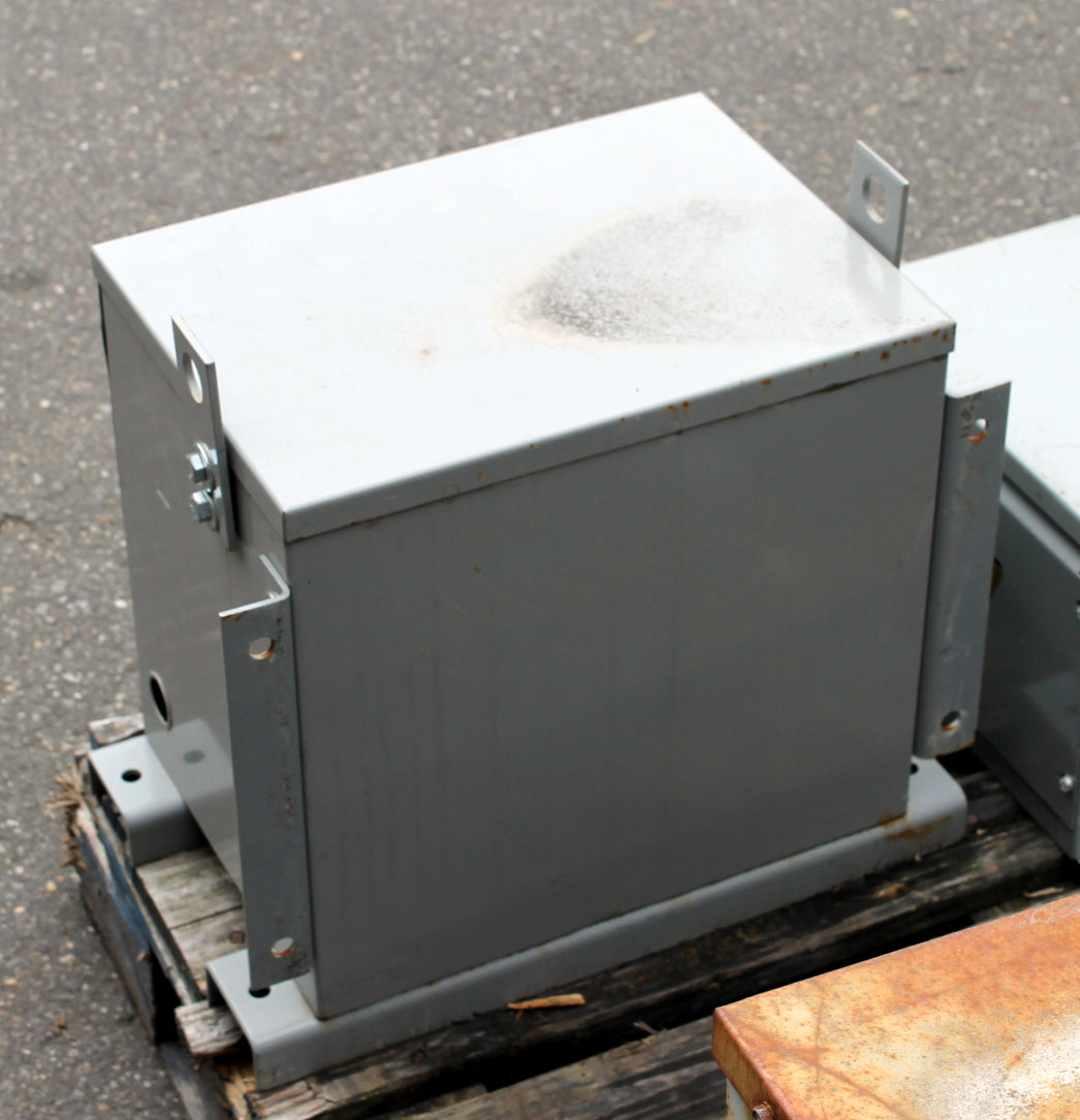 45 kVA REX Reconditioned Transformer 240/139-208/120V Cat No AER45KH4C SKU 3234