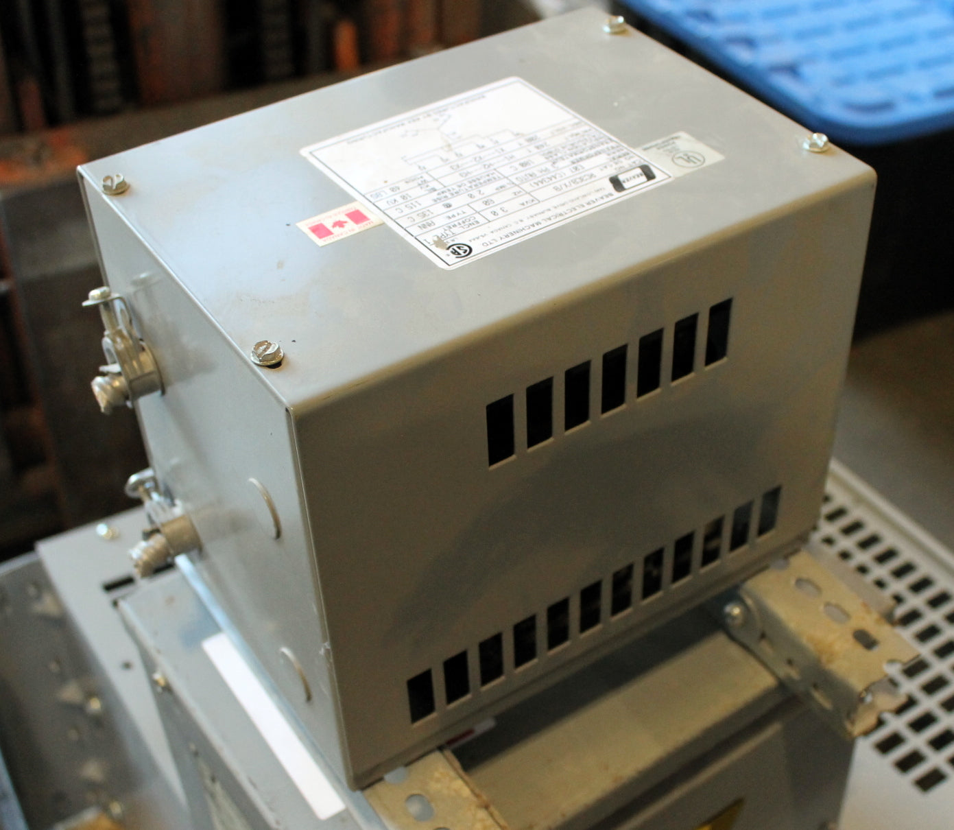 3 kVA Rex Reconditioned Transformer 240-208V Cat No RC3CB/X/B SKU 3389