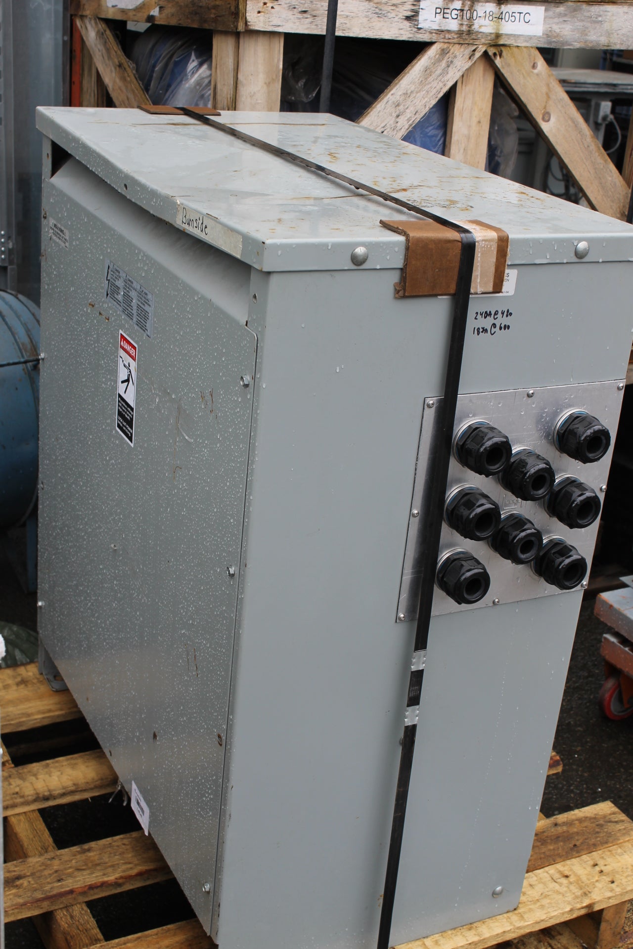 245 kVA Onyx Reconditioned Transformer 600-470V Cat No M-26436E SKU 3425