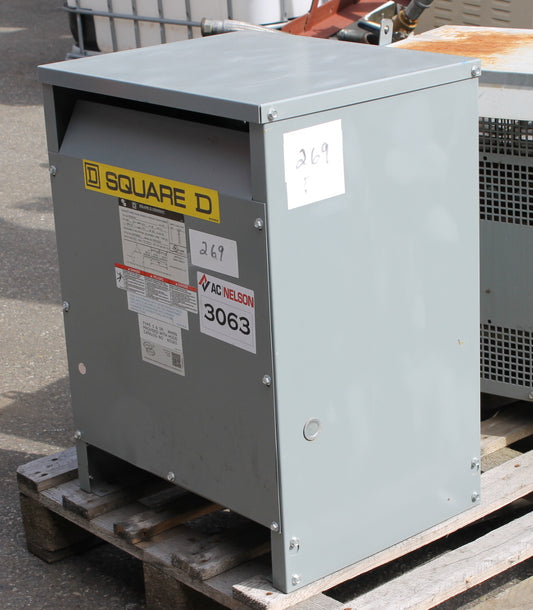 30 kVA SQD Reconditioned Transformer 600-120/208V Cat No EE30T65H SKU 3063