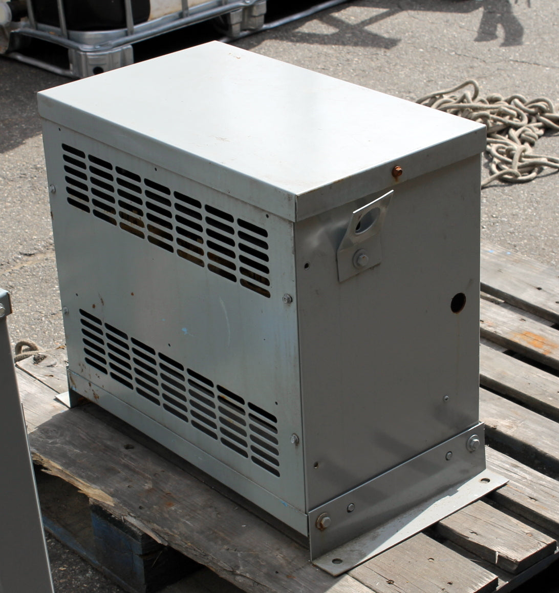 15 kVA POLYGON JEFFERSON Reconditioned Transformer 600-120/208V Cat No 5H3-15CR-3C SKU 3072