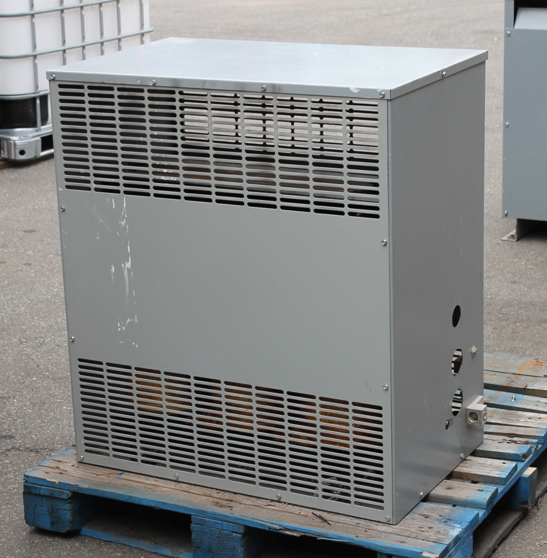 112.5 kVA FPE Reconditioned Transformer 600-120/208V Cat No SKU 3117