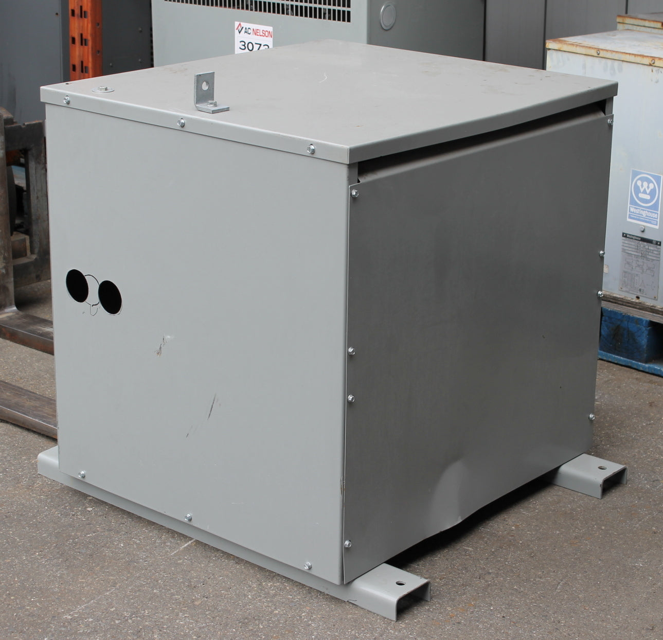 150 kVA Siemens Reconditioned Transformer 600-120/208V Cat No BA150JM SKU 3146