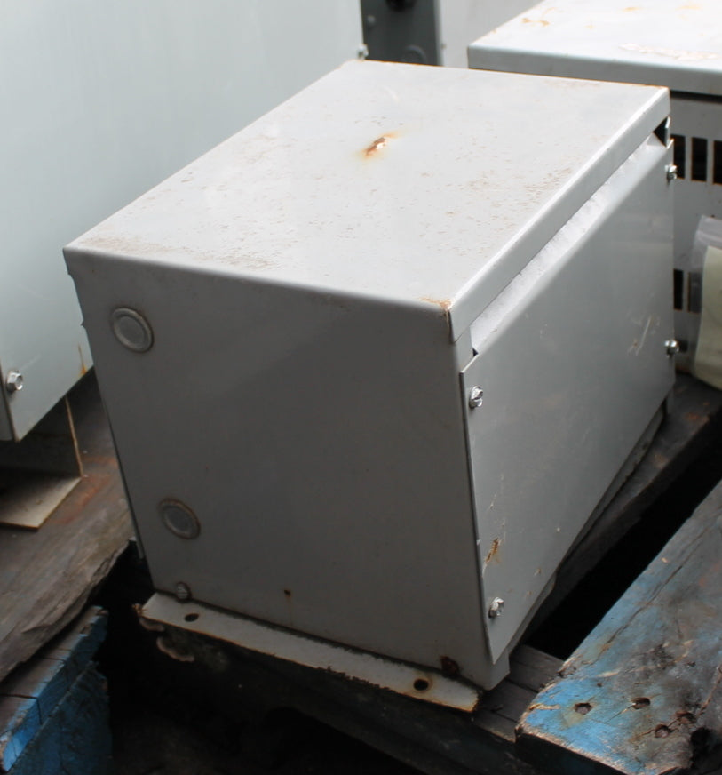 6 kVA REX Reconditioned Transformer 400-240/380V Cat No AVR60PK4C SKU 3282