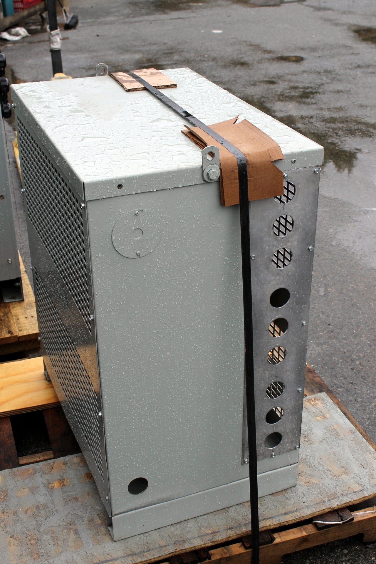 750 kVA Marcus Reconditioned Transformer 600-480V Cat No 847-1093 SKU 3426