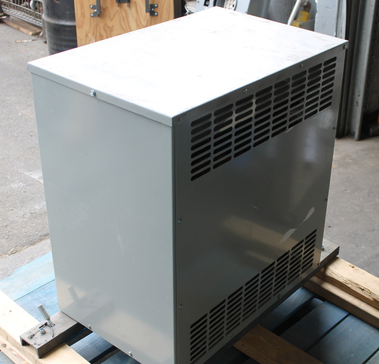 75 kVA FPE Reconditioned Transformer 600-120/208V Cat No 51507-7 SKU 3467